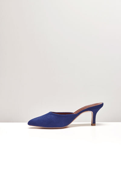 INEZ Kitten Heel in Suede Navy