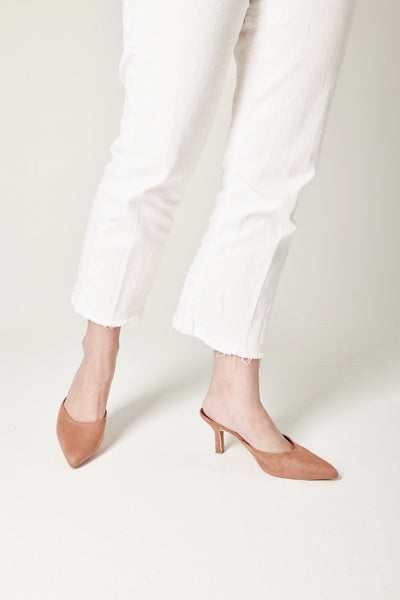 INEZ Kitten Heel in Suede Nude